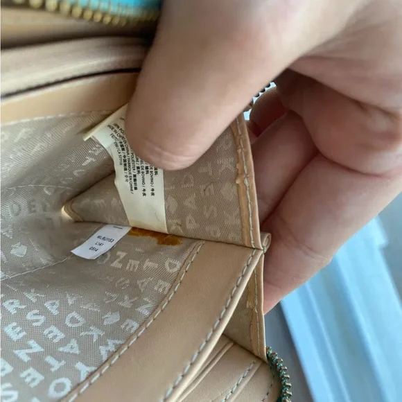 Preowned Kate Spade Aqua blue Wallet/card holder in good condition - Picture 4 of 6